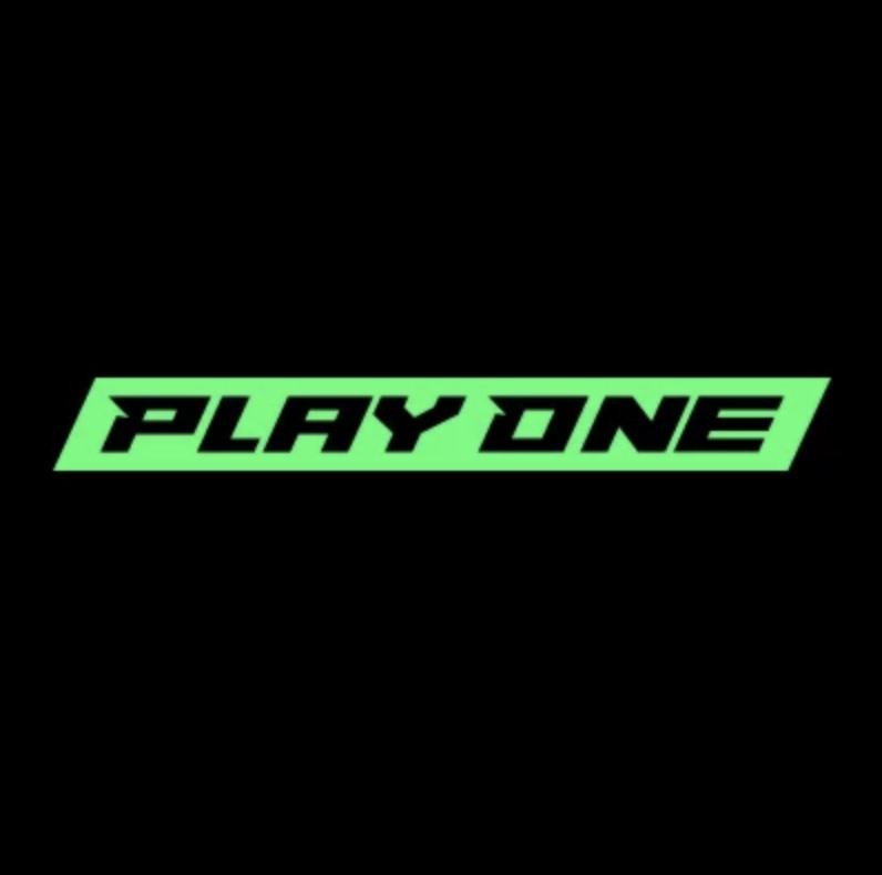 Play one square logo